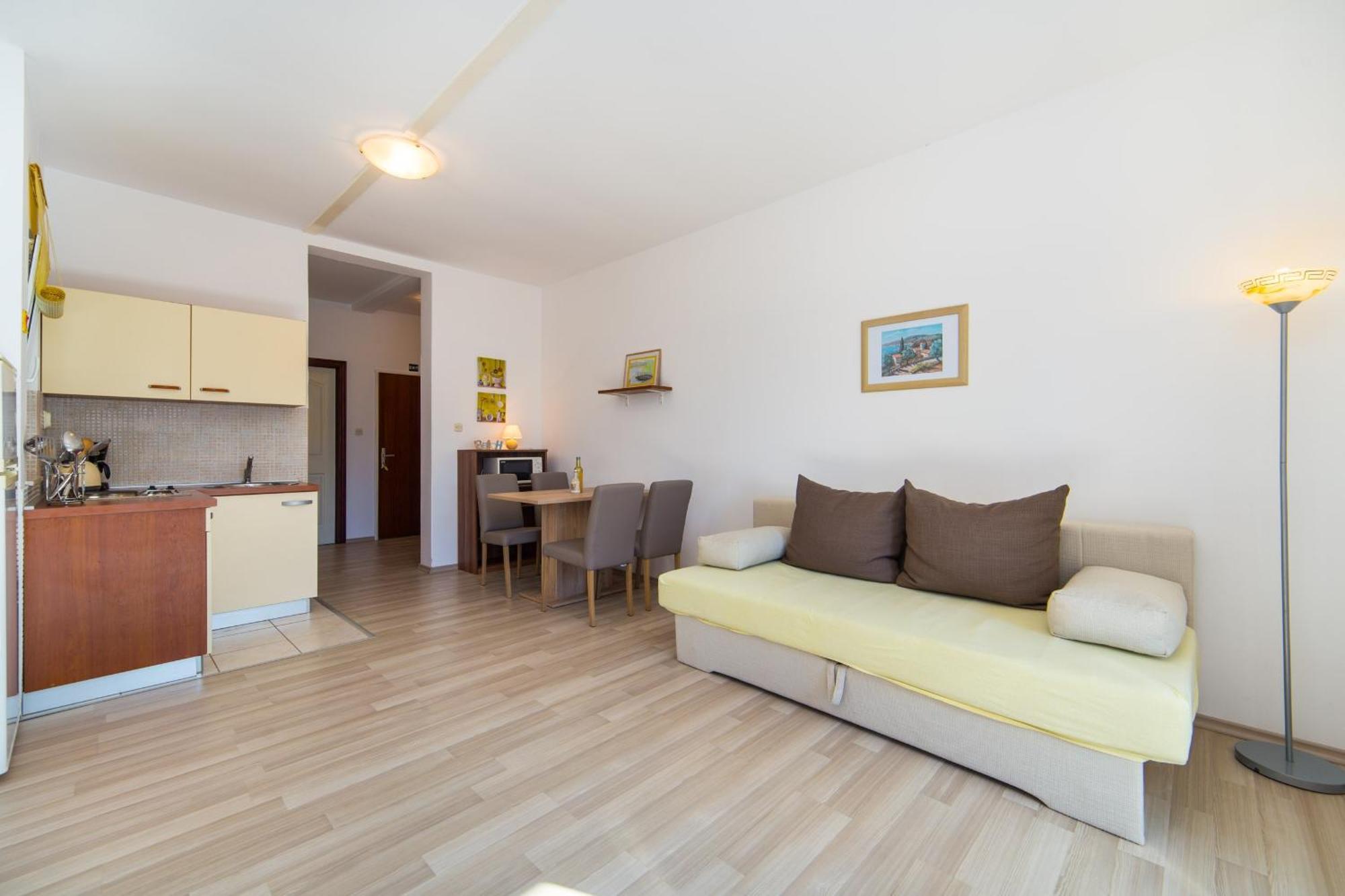 Apartments By The Sea Brist, Makarska - 11078 Habitación foto