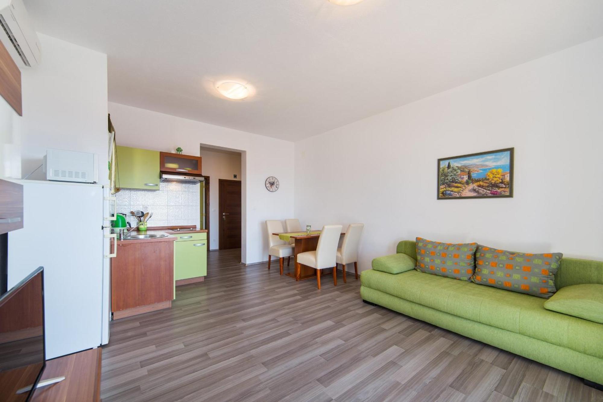 Apartments By The Sea Brist, Makarska - 11078 Habitación foto